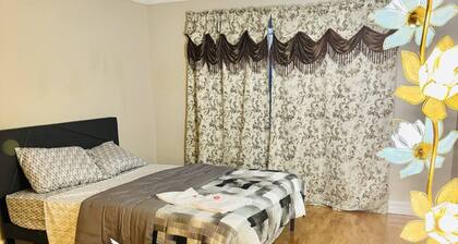 Top Executive 10 Bedroom Home Near Airport