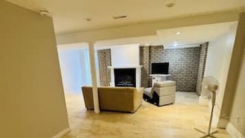 Villa, Multiple Bedrooms, Accessible, Fireplace | Living area