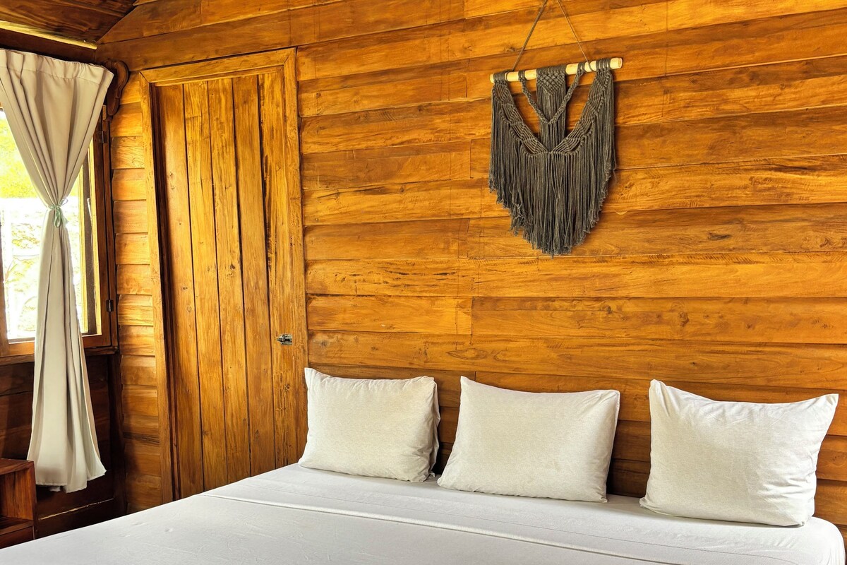 Standard Bungalow, 1 King Bed, Terrace | Free minibar, free WiFi, bed sheets