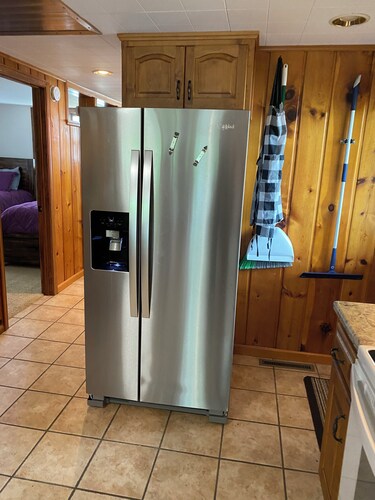 3-bedroom house at beautiful Lake Wabaunsee