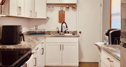 Fantastic place
Minutes to University,Medical centers, Downtown, Kinnick stadium