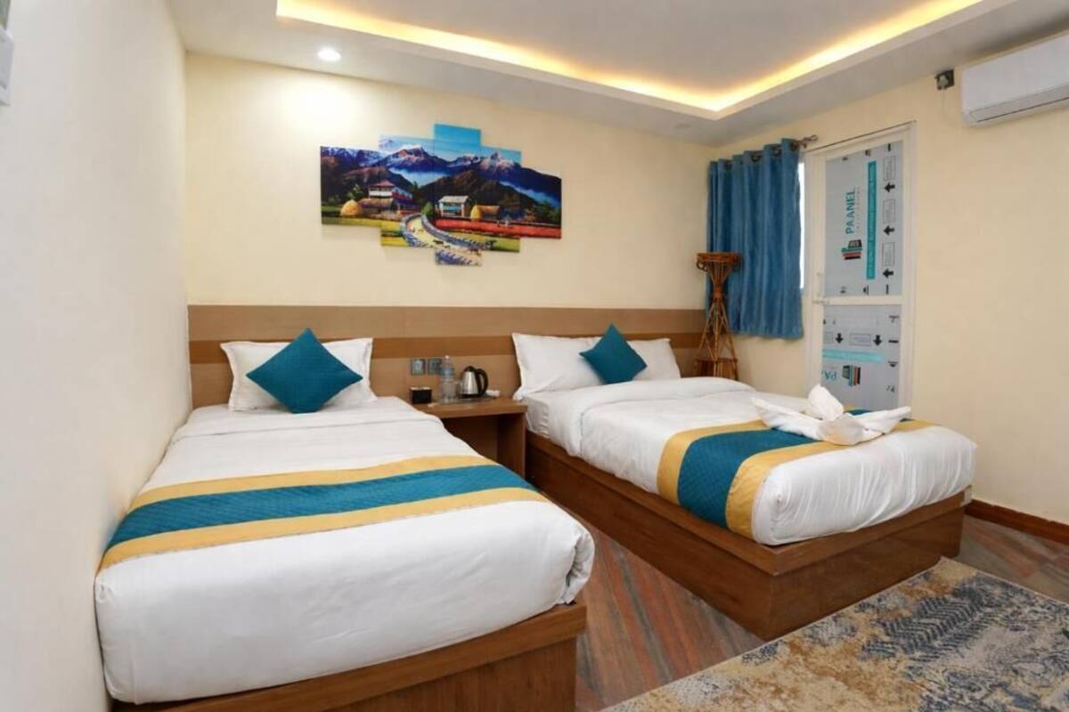Family Room, City View