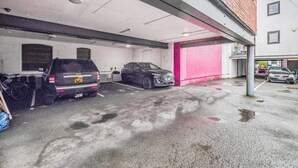 Unclassified image, 5 of 9, button - Unique apartment in Cardiff (Pontcanna)