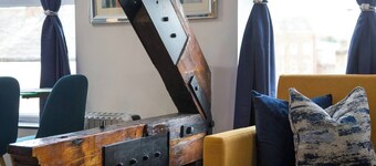 #174 Bright Flat | Chaplin House | Sleep 3-6