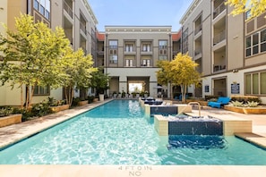 Exterior - Landing Amazing 2bd, Rooftop Lounge, Clubhouse (Fort Worth)