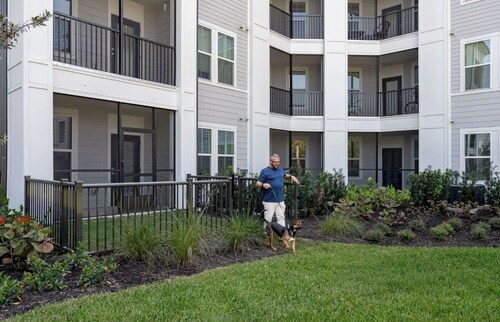 Landing Beautiful 1bd, Gym, Clubhouse