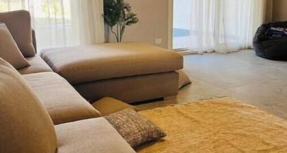 Boho-Chic Beachfront Villa - Ain Sokhna, Garden