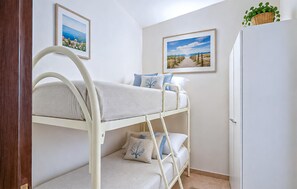 Unclassified image, 3 of 19, button - House in Nicotera Marina (072) (Nicotera Marina)