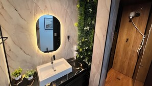 Deluxe Apartment | Bathroom - 5 Minutos da Praia - Reformado - Air Con (Rio de Janeiro)