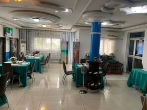 Restaurant - Hotel Omnisport (Limbe)