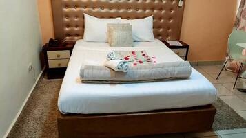 Basic Single Room, Beach View | In-room safe, desk, laptop workspace, blackout curtains