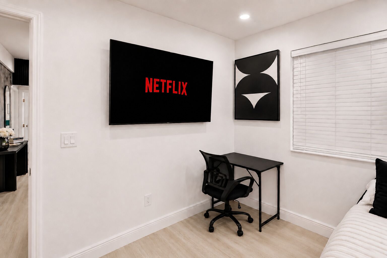 Cortinas opacas, tabla de planchar con plancha, wifi gratis