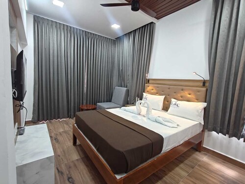 Gangaikonda Cholan Resort