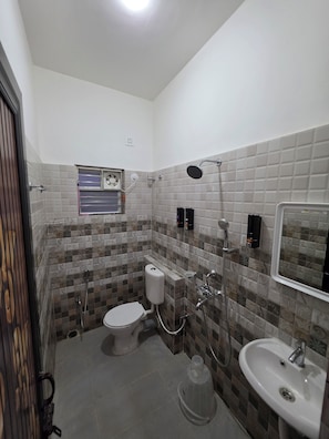 Luxury Suite, Balcony, City View | Bathroom | Free toiletries, towels, soap, shampoo - A Boutique Hotel (Bhimpur)