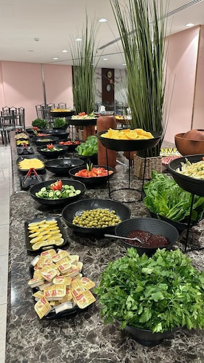Dining - Nawazi Tower Hotel (Makkah)