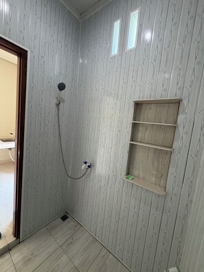 Deluxe Room, Garden View | Bathroom - Seabird House Lembongan (Bali)