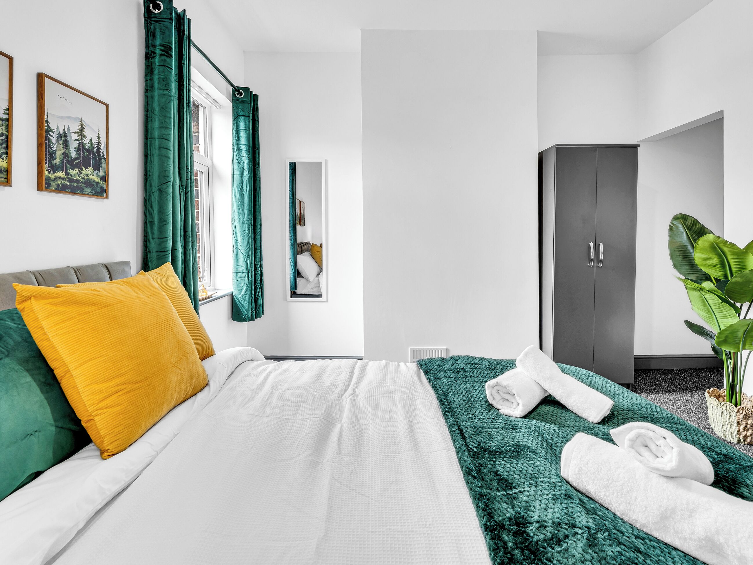 Double bedroom | Victoria House, Stoke-on-Trent