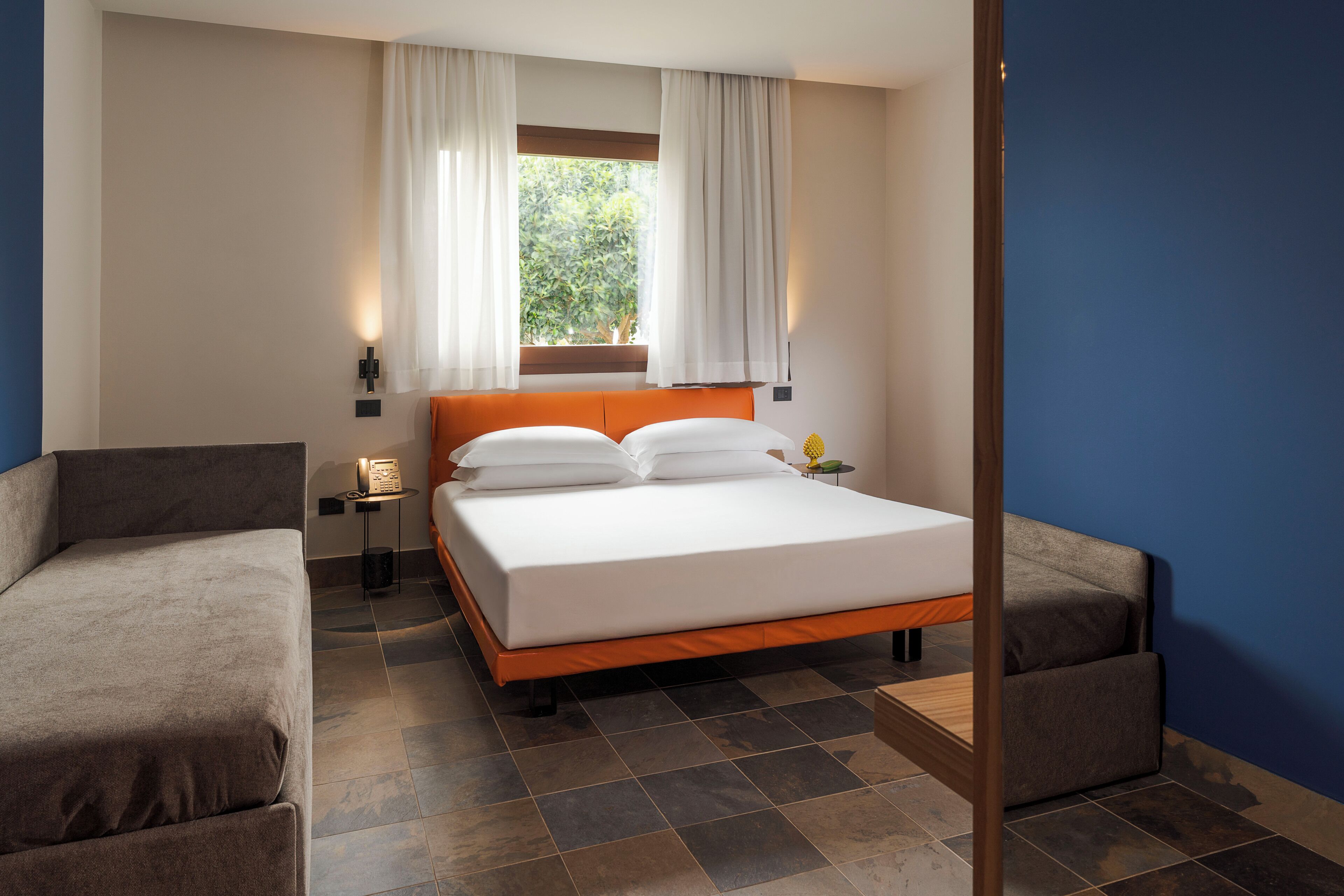 Deluxe Triple Room, Pool View