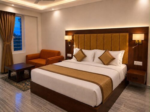 HOTEL LAKE VIEW KHAJURAHO