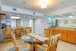 Dining - Gulf-Front SPI Condo: Suntide III - Unit 1009 (South Padre Island)