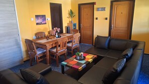 Unclassified image, 5 of 15, button - Spacious Holiday Apartment in Tiszafüred near Lake Tisza (Tiszafüred)