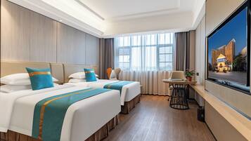 Classic Double Room | Meja, ruang kerja komputer riba, Wi-fi percuma