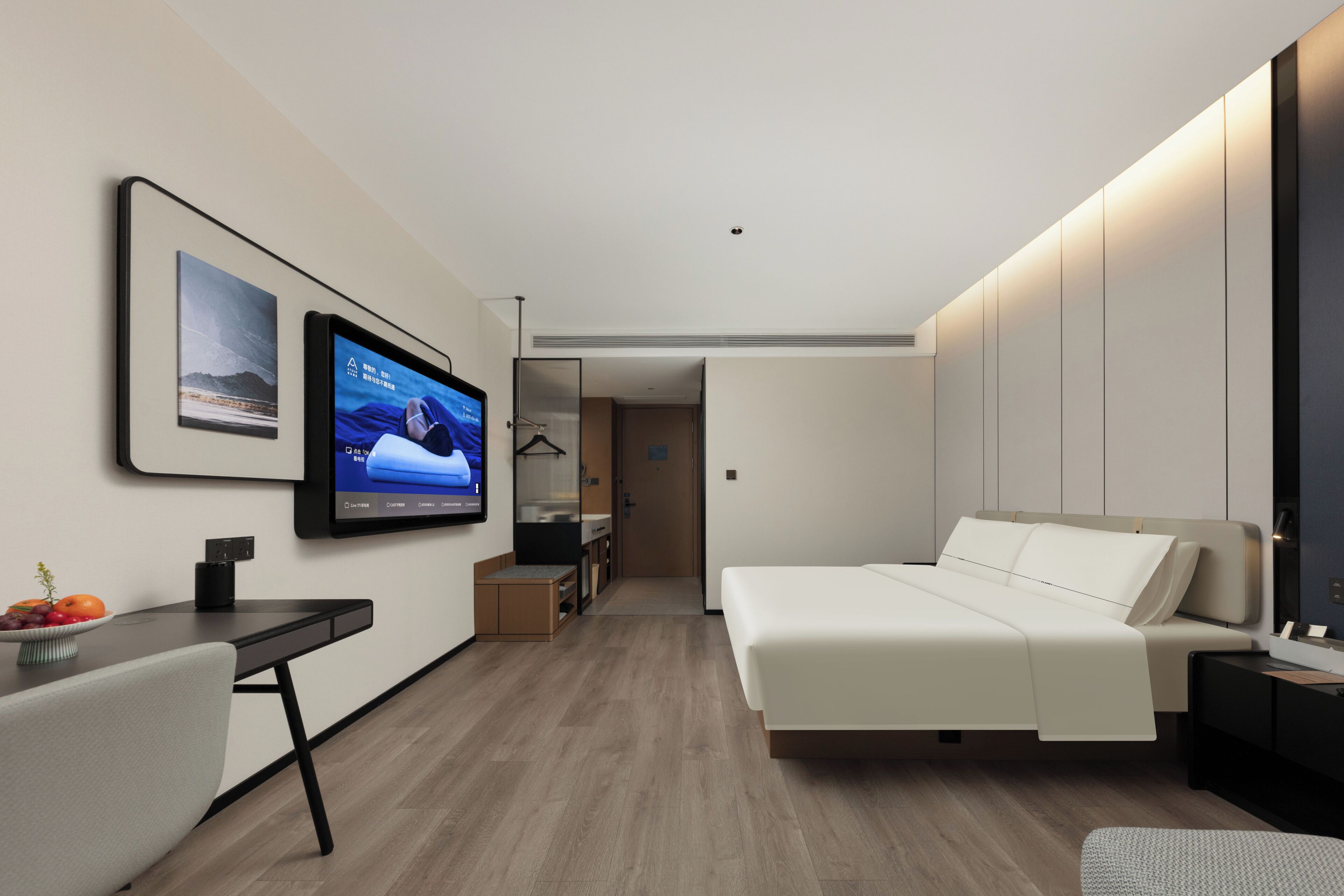 Basic Single Room | Desk, laptop workspace, blackout curtains, soundproofing