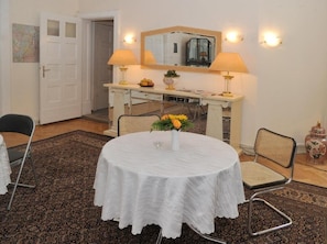 Dining - Pension Brinn (Berlin)