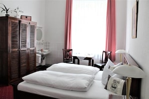 Double or Twin Room - Pension Brinn (Berlin)