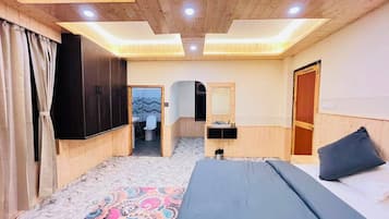 Habitación doble, balcón, vista al río