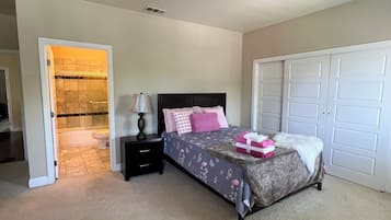 6 habitaciones, escritorio, tabla de planchar con plancha y wifi gratis