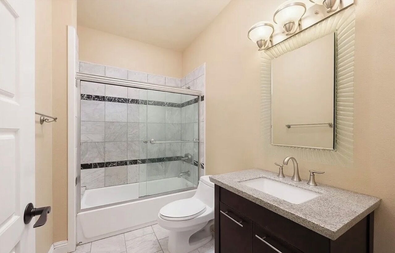 Jetted tub, hair dryer, towels, soap