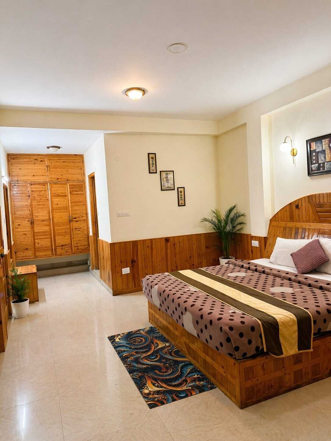 WiFi (free), bed sheets