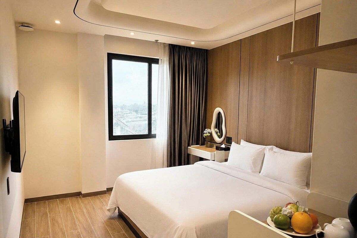 Habitación Deluxe doble, balcón, vistas a la colina | Wifi gratis