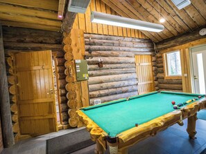 Games room - Nelostupa d by Interhome (Ylläsjärvi)