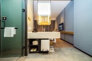 Quarto casal básico, 1 cama Queen | Parte interna