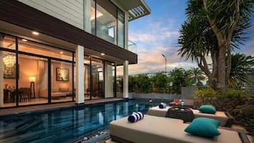 Luxury Villa, Balcony, Park View | Terrace/patio