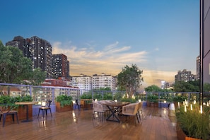 Outdoor dining - Eeril Hotel Futian Port  (Shenzhen)