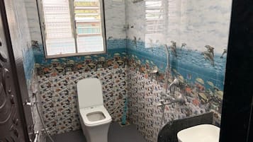 Free toiletries, towels, soap, shampoo