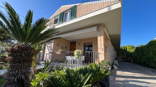 Exterior - Vrbo Property (Genovese)