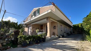 Exterior - Vrbo Property (Genovese)