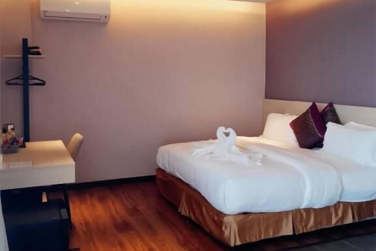 Family Room, Balcony, Sea View | WiFi (free)