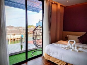 Deluxe Double Room, Balcony, Sea View | WiFi (free) - Q3 Inn Hotel (Semporna)