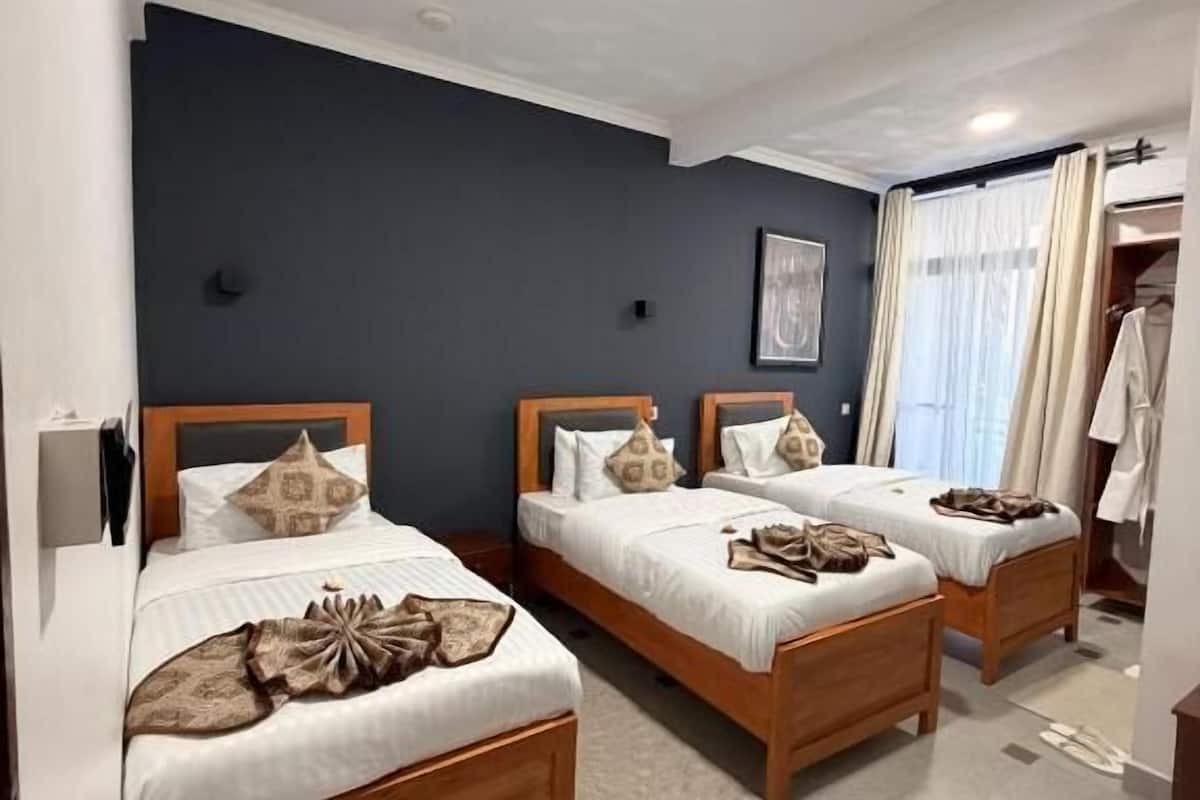 Standard-Dreibettzimmer, Balkon, Gartenblick
