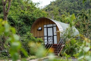 Deluxe Double Room, Garden View | Exterior - Cat Ba Love House (Cat Hai)