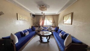 Living area - Cozy 2-bedroom apartment in beautiful Tangier Achakar Hill (Tangier)