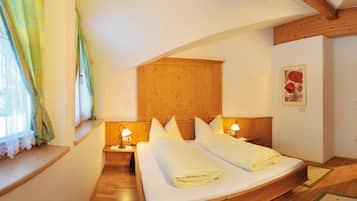 Apartment | 4 bedrooms, individually furnished, bed sheets
