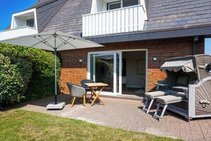 Outdoor dining - Vrbo Property (Wenningstedt-Braderup (Sylt))