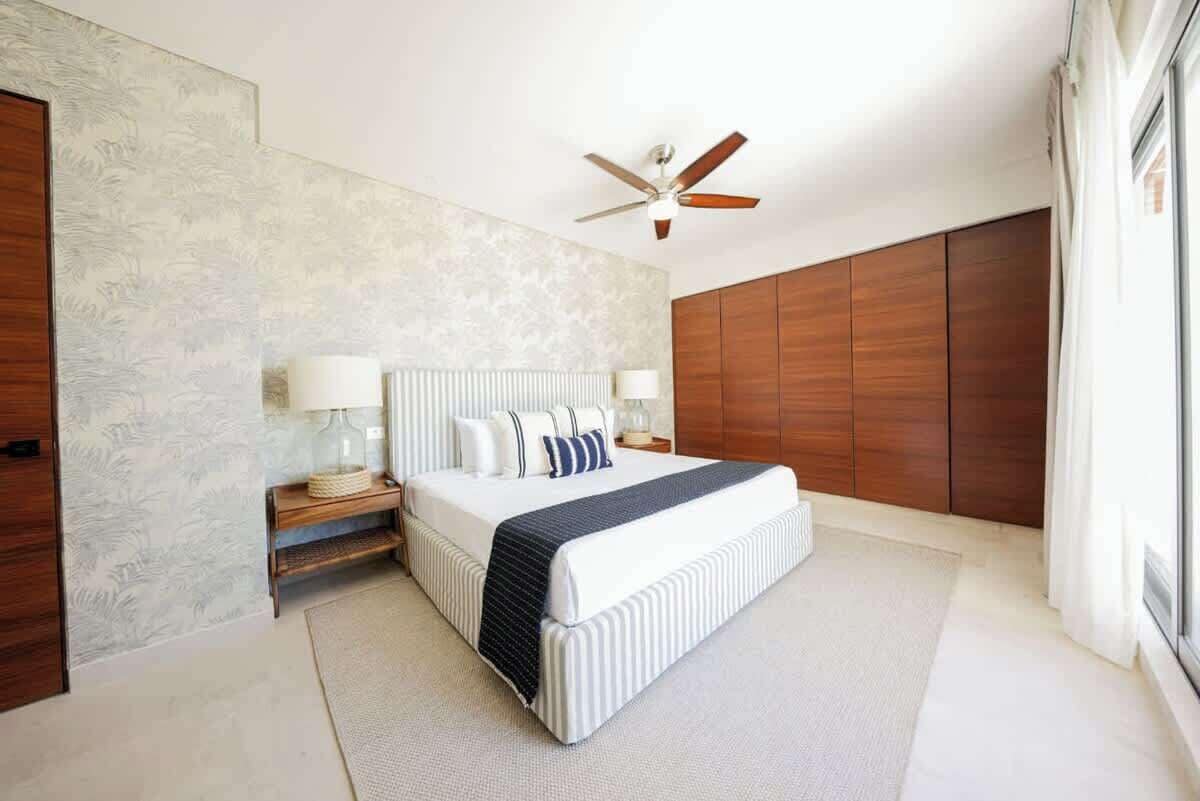 WiFi, bed sheets