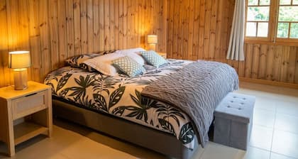 Lodging with panoramic mountain view - 6 guests